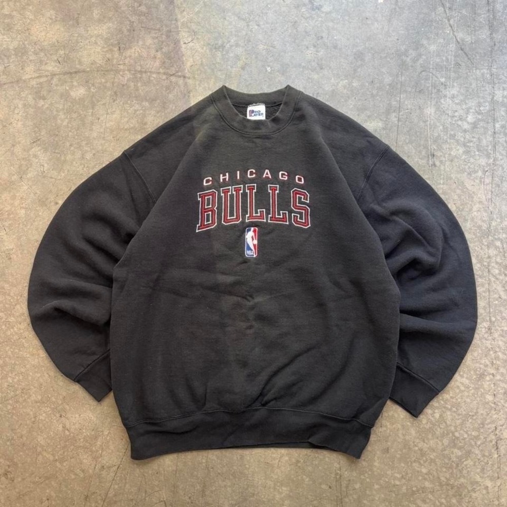 Vintage 90's Pro Player NBA Chicago Bulls Basketball Crewneck Size XL